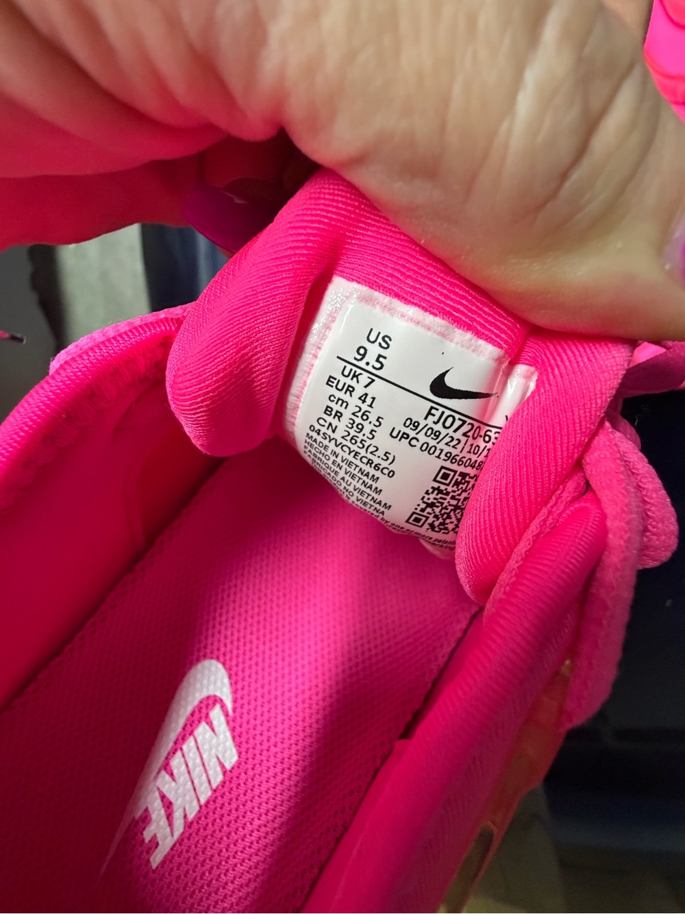 Women’s Hot Pink VaporMax-style Air Cushion Sneakers Nike - Picture 3 of 6